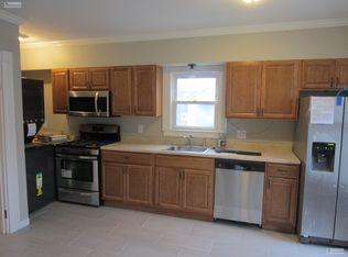 64 Dexter Ave, Watertown, MA 02472