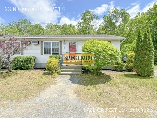 23 N Garand St #201, Waterville, ME 04901