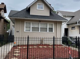 1018 N Latrobe Ave, Chicago, IL 60651
