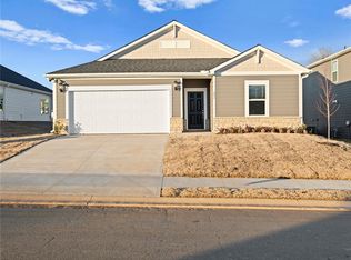 641 Hollybank St, Fountain Inn, SC 29644