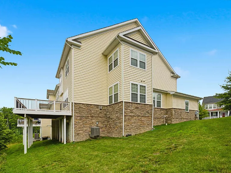 20920 Ashburn Heights Dr — Photo 47