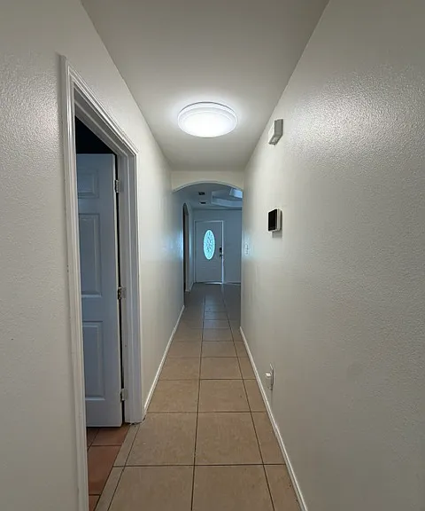 307 W Reid Dr — Photo 4