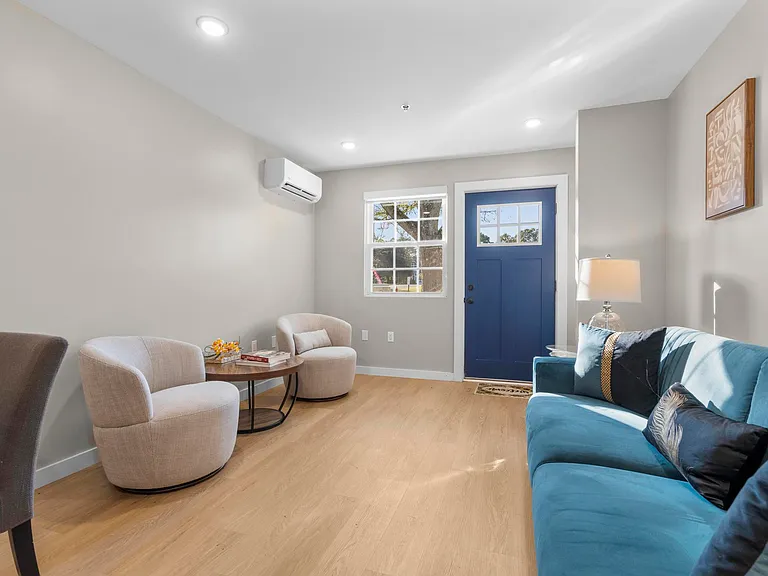 1060 Main St (55+ community) — Photo 12