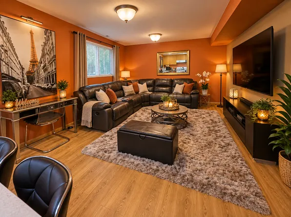 6528 NE 198th St #2, Kenmore, WA 98028