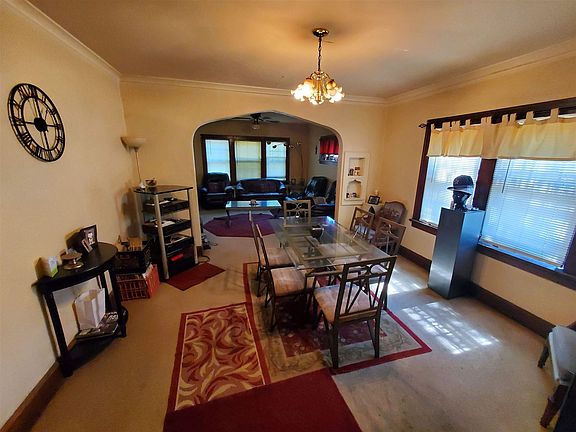 4th image of 2217 8th St