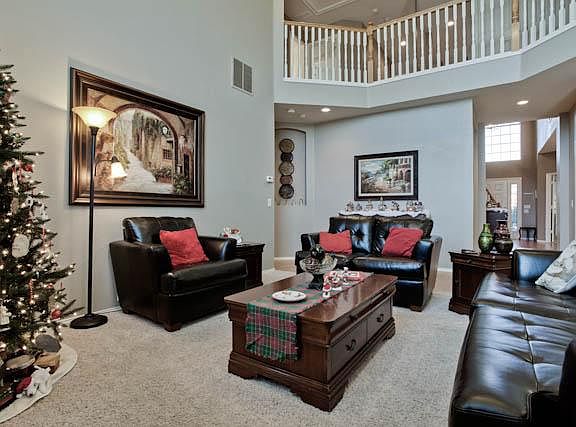5th image of 2000 Golden Oak Dr