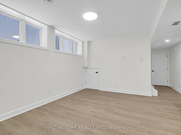 547 Mutual St #BASEMENT — Photo 14