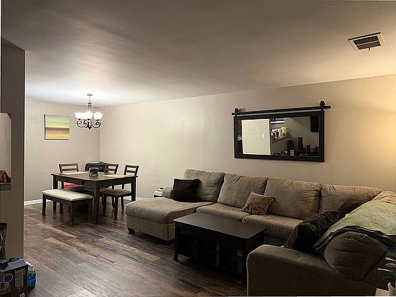 2nd image of 200 Timber Ridge Dr