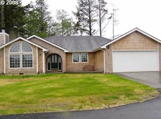 683 10th St, Gearhart, OR 97138