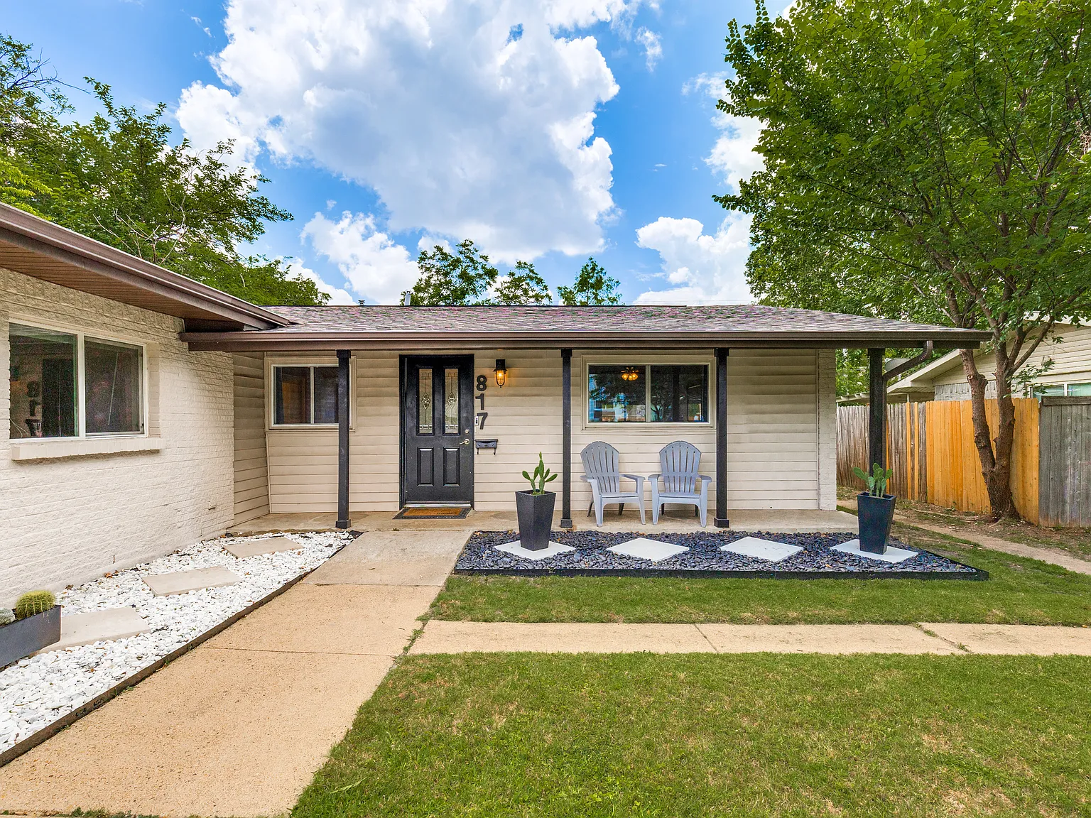 4 bed, 1715 sqft, $2,800 — Photo 2