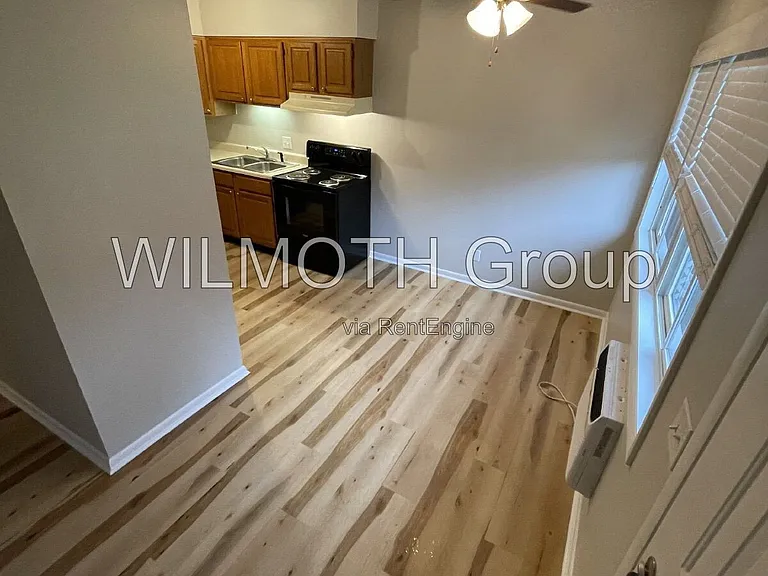 959 W McKay Rd — Photo 2