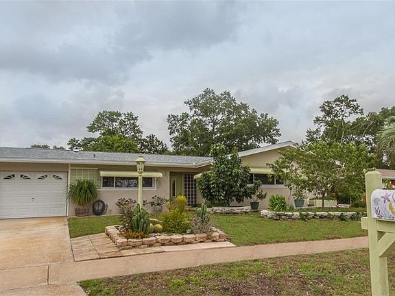 2nd image of 1666 Arbor Dr