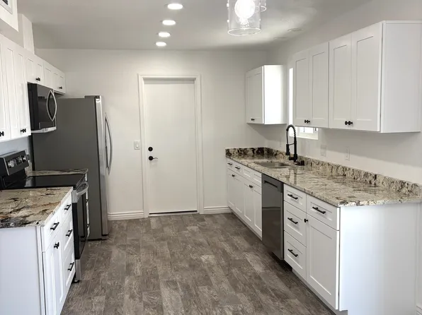 2780 Cisco Dr N, Lake Havasu City, AZ 86403