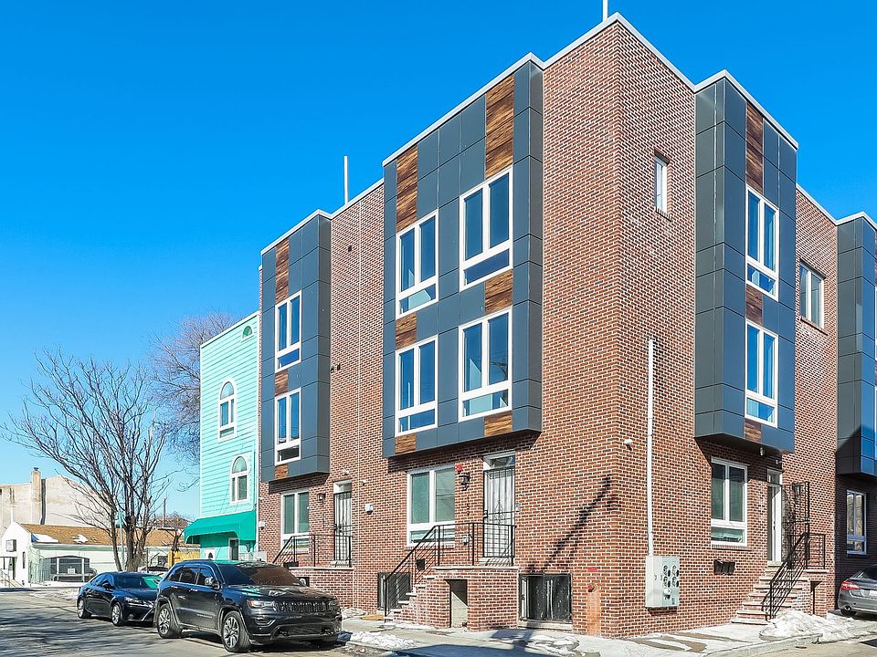 1st image of 159 W Cumberland St #1