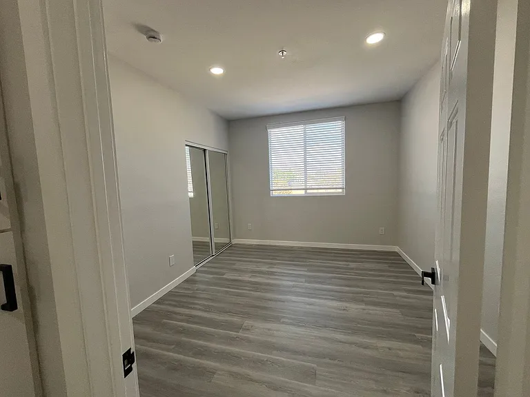 2820 Sawtelle Blvd — Photo 142