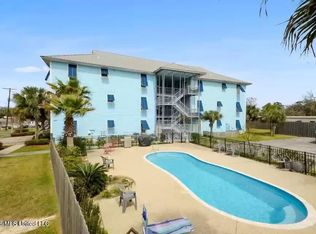 699 Dunbar Ave APT 304, Bay Saint Louis, MS 39520