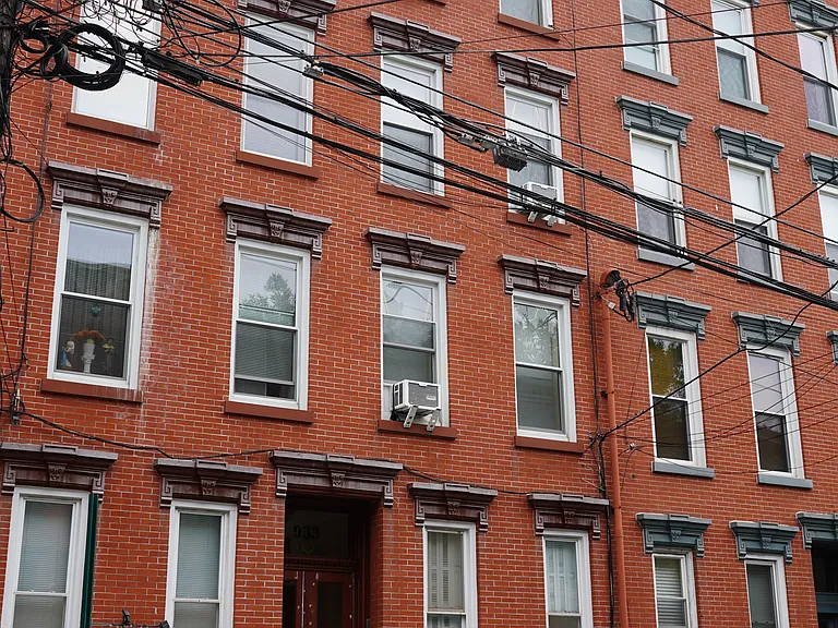Park Ave — Photo 17