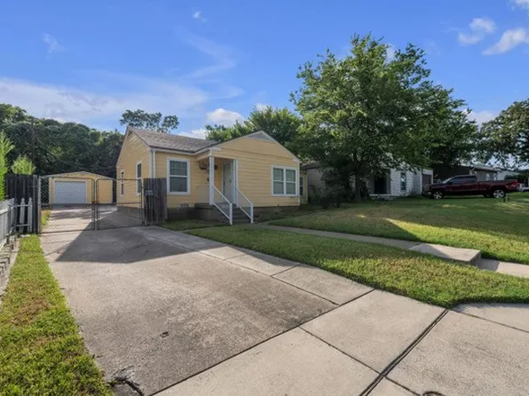 1005 W Clarence St, Haltom City, TX 76117