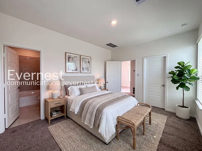 4 bed, 2.0 bath, 2300 sqft, $2,250 — Photo 4
