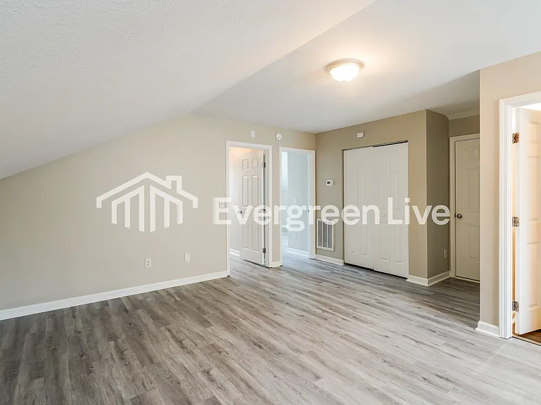 448 Riglaw Cir — Photo 7