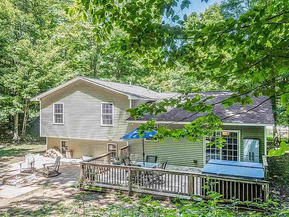 2nd image of 8484 Bent Pine Dr #60
