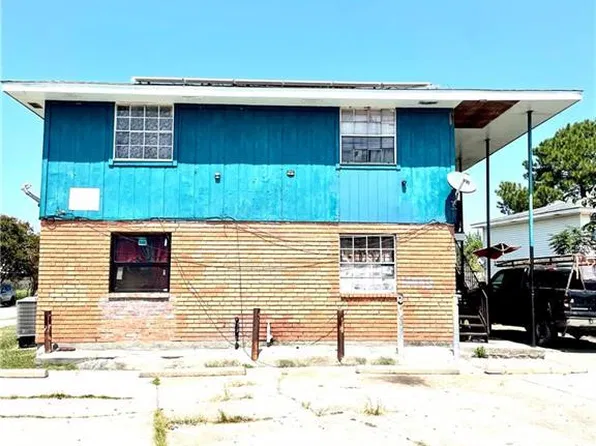 14449 Peltier Dr, New Orleans, LA 70129