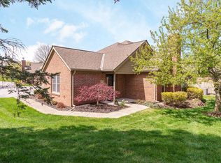 917 White Willow Ln, Columbus, OH 43235