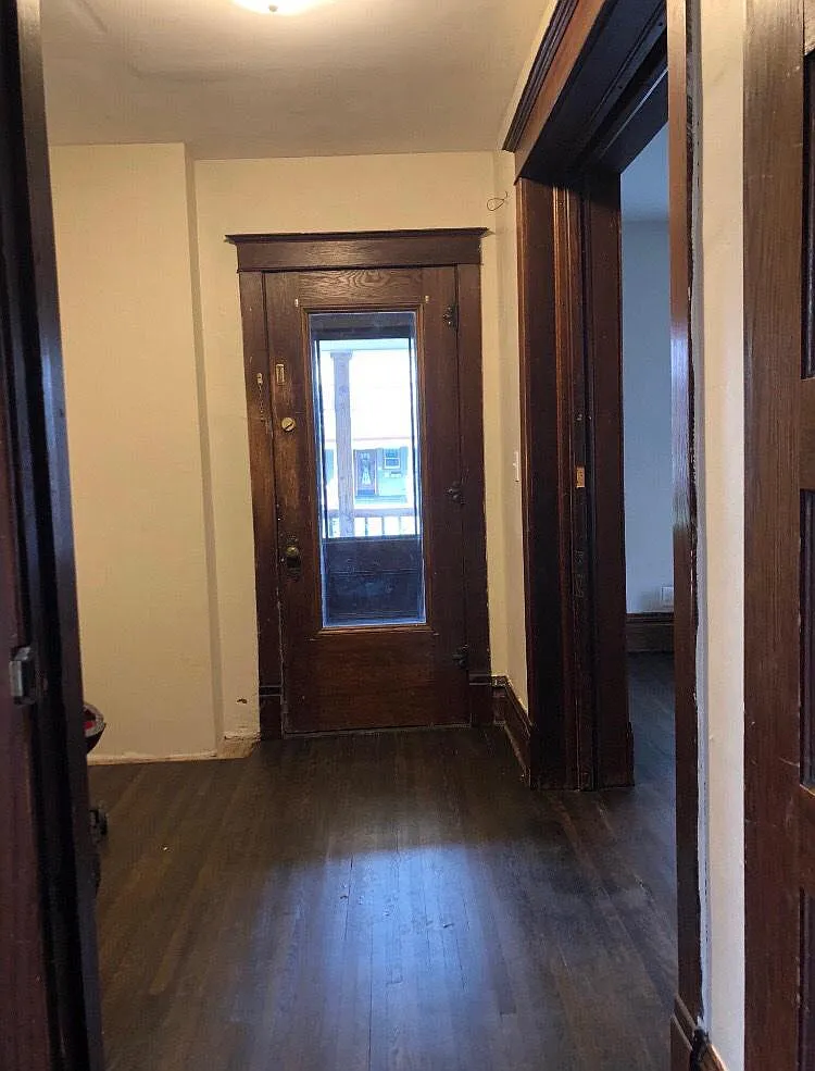 entryway - 312 Dean St