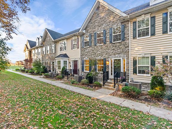 Private front entryway facing wooded area