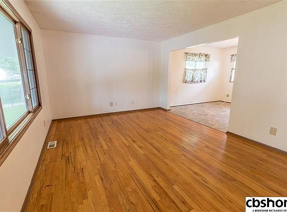 2nd image of 1507 Englewood Dr