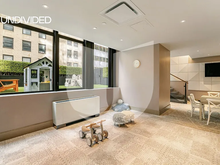40 Broad St #2F — Photo 11