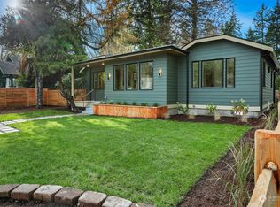 11025 17th Ave NE, Seattle, WA 98125