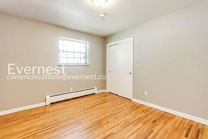 2701 S Fillmore St — Photo 16