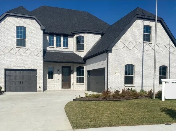 621 Majestic Oak Ln, Waxahachie, TX 75165