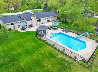 4619 Stonebridge Dr, Racine, WI 53404