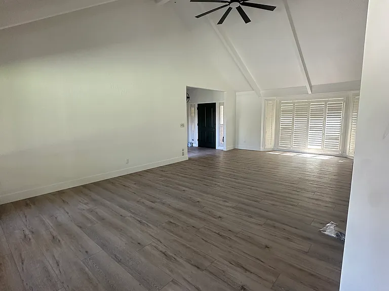 7247 N Dewey Ave — Photo 29