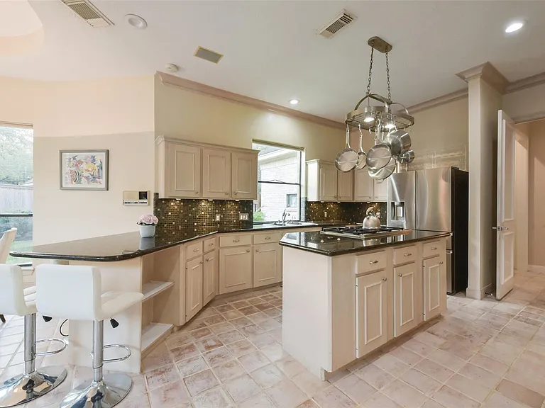 14810 Tumbling Falls Ct — Photo 8