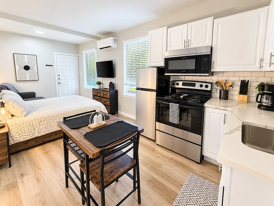 1506 Hurley