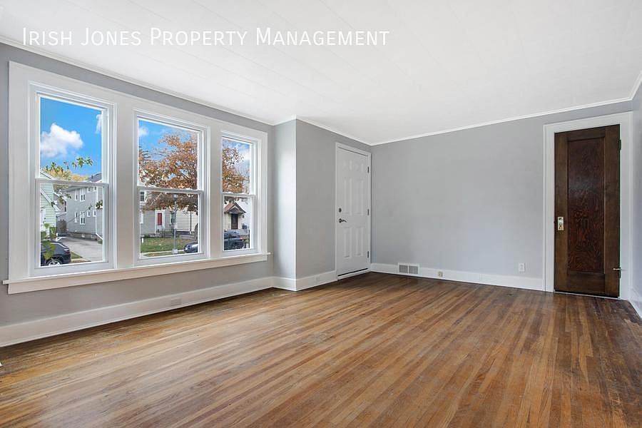 233 Saint Lawrence Ave 1, Buffalo, NY 14216 Zillow