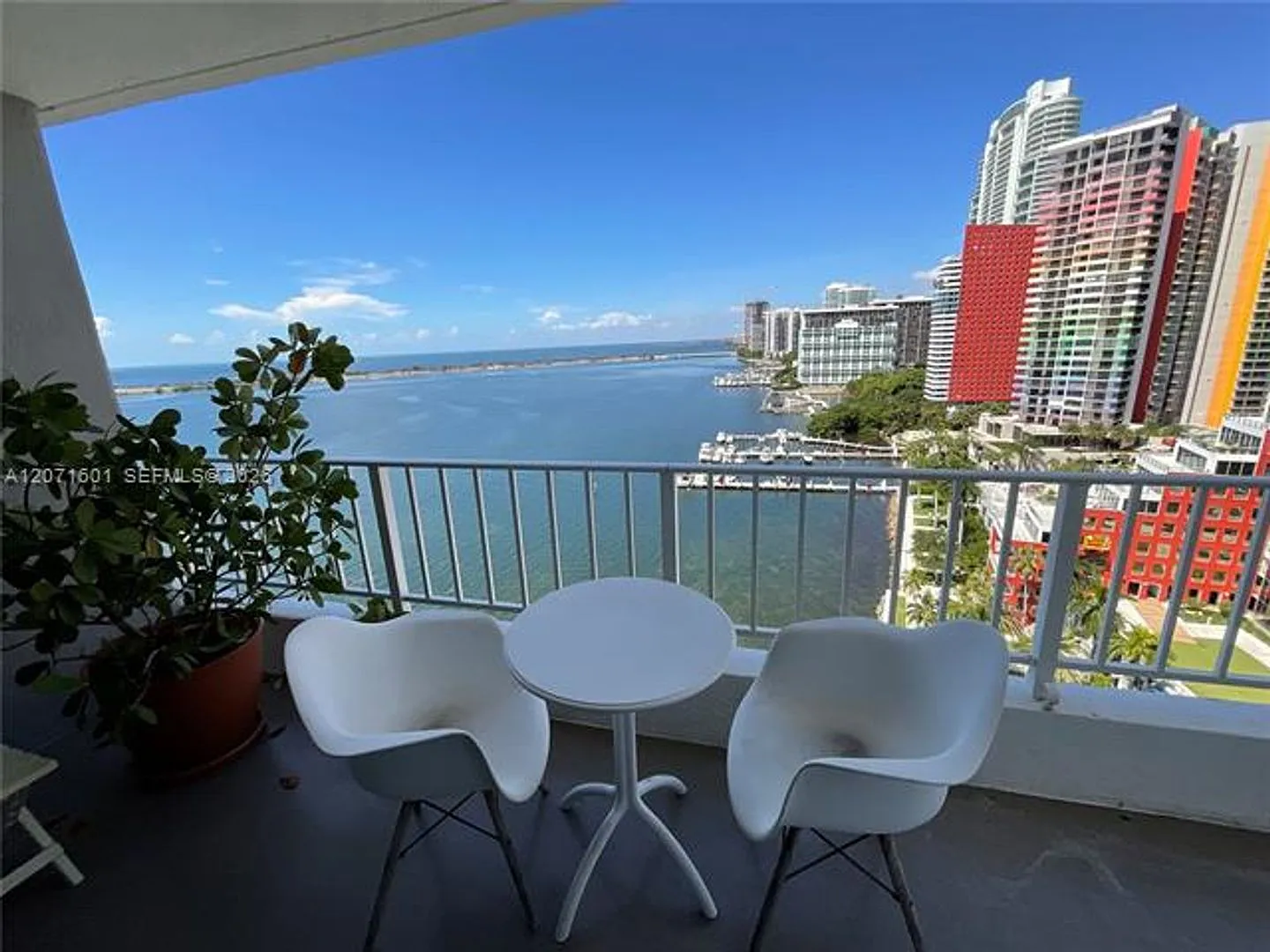 200 SE 15th Rd cu-PHB, Miami, FL 33129 — Photo 4