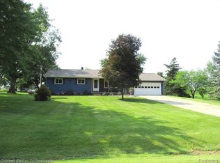 9242 E Brooks Rd, Lennon, MI 48449