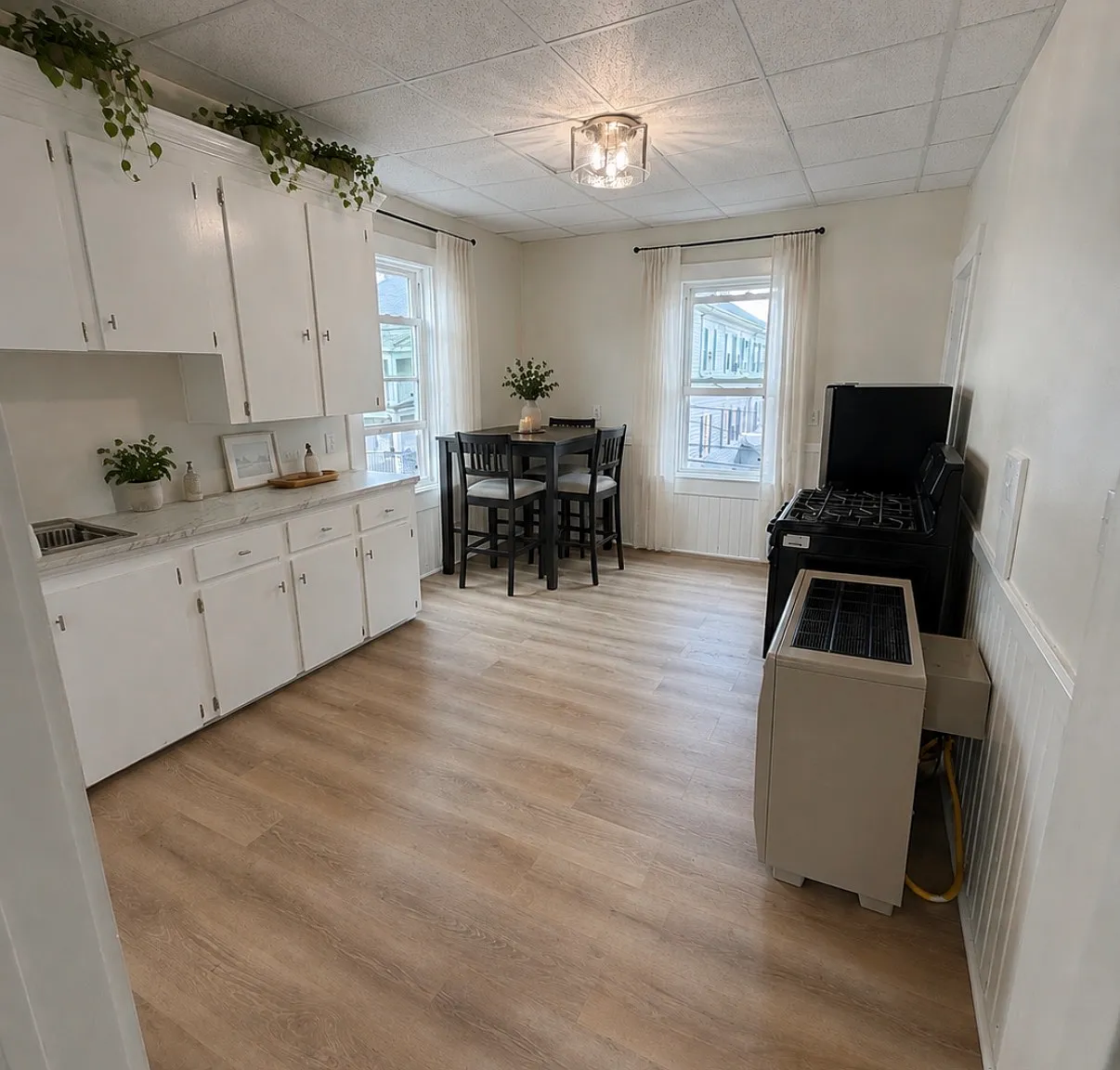 275 Hope Street — Photo 1