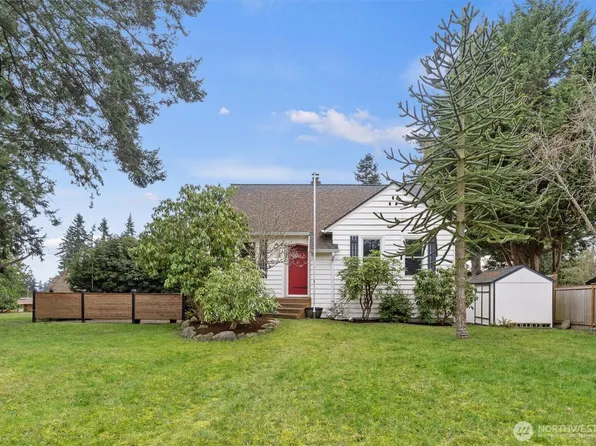 21522 92nd Avenue W, Edmonds, WA 98020