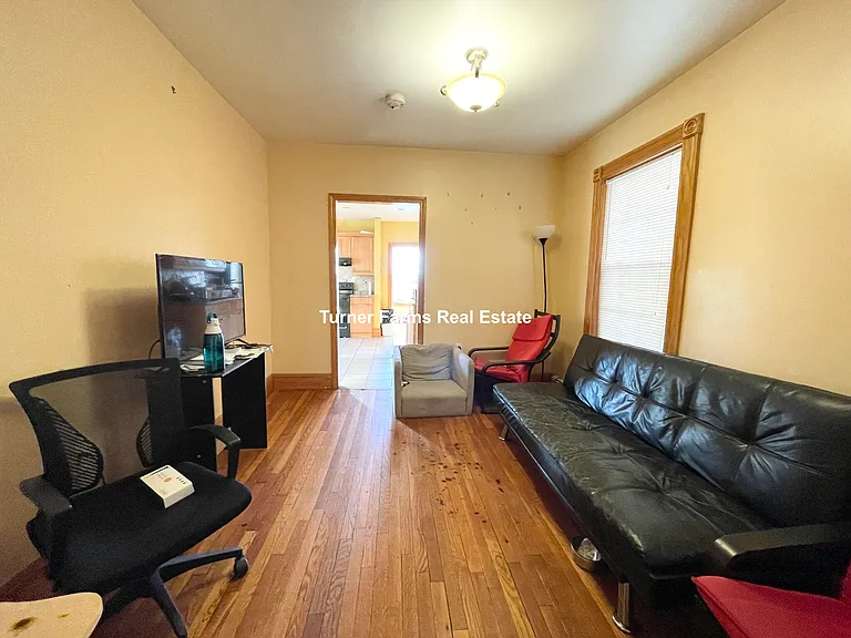 21 Alpine St #2 — Photo 6