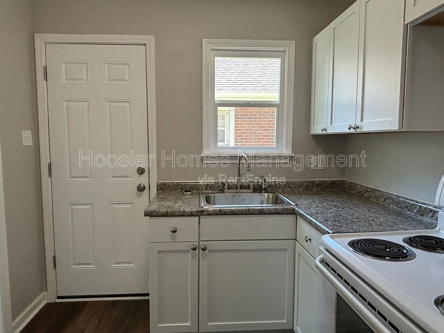 1 bed, 1.0 bath, $850 — Photo 4