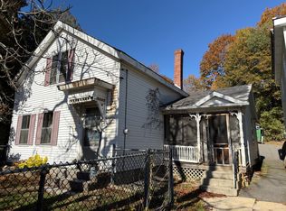 28 Wachusett St, Fitchburg, MA 01420