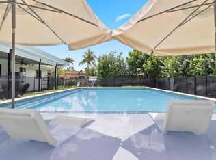 414 SW 98th Ct, Miami, FL 33174