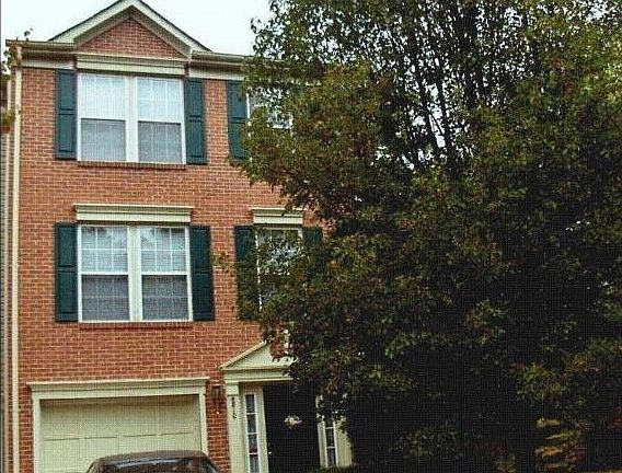 2nd image of 4810 Turnberry Dr
