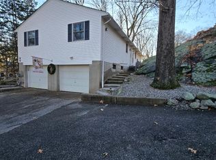 9 View St #1, Lincoln, RI 02865