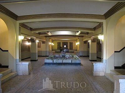 1st image of 905 W Carmen Ave APT E2